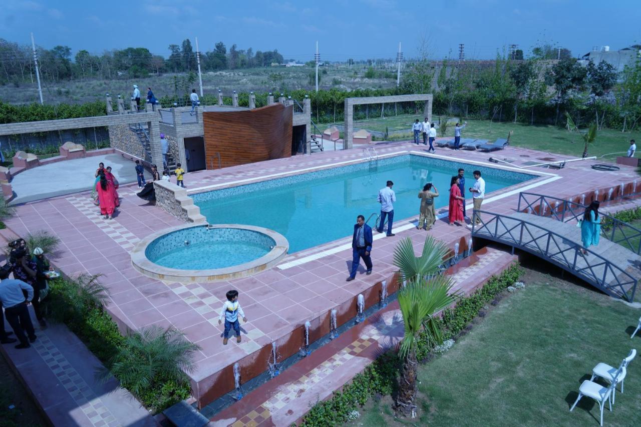 5 States Resort Amritsar Exteriör bild