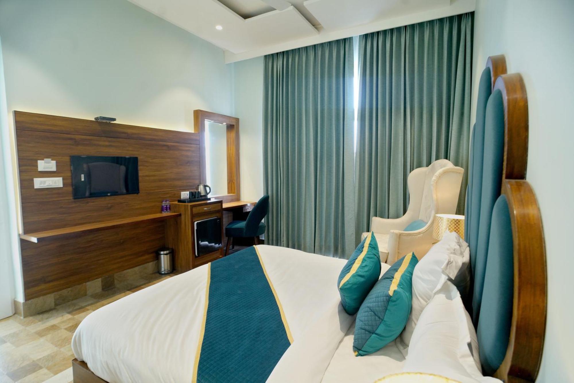 5 States Resort Amritsar Exteriör bild